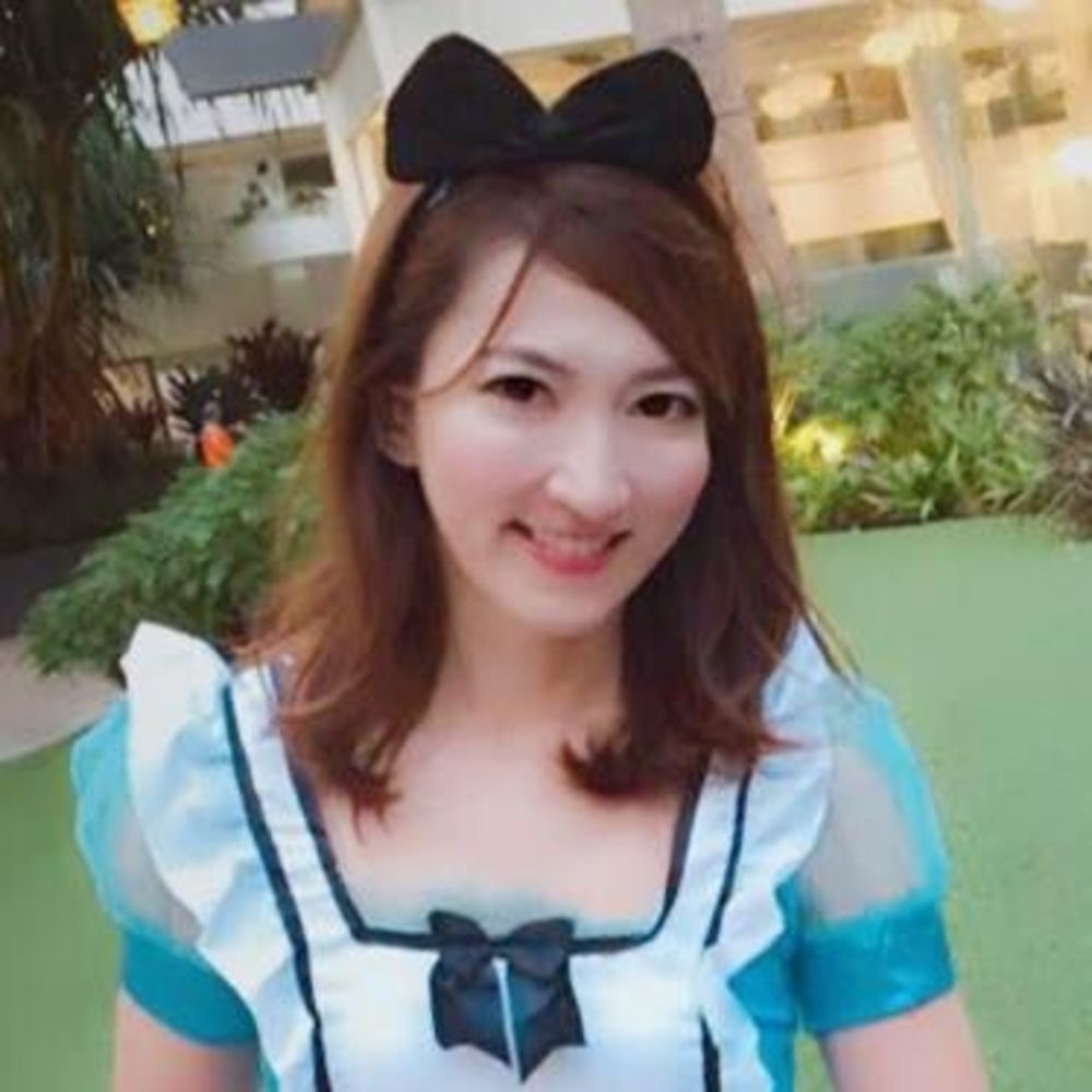Meet your Posher, Akiko